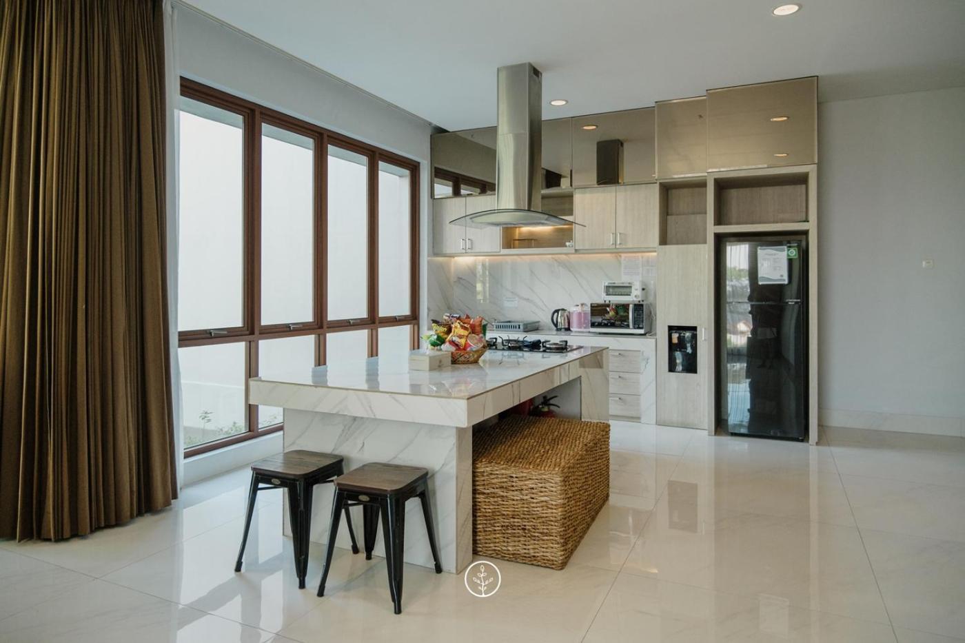 Anindya Hill View Villa 7 Bedrooms With A Private Swimming Pool Bandung Exterior photo