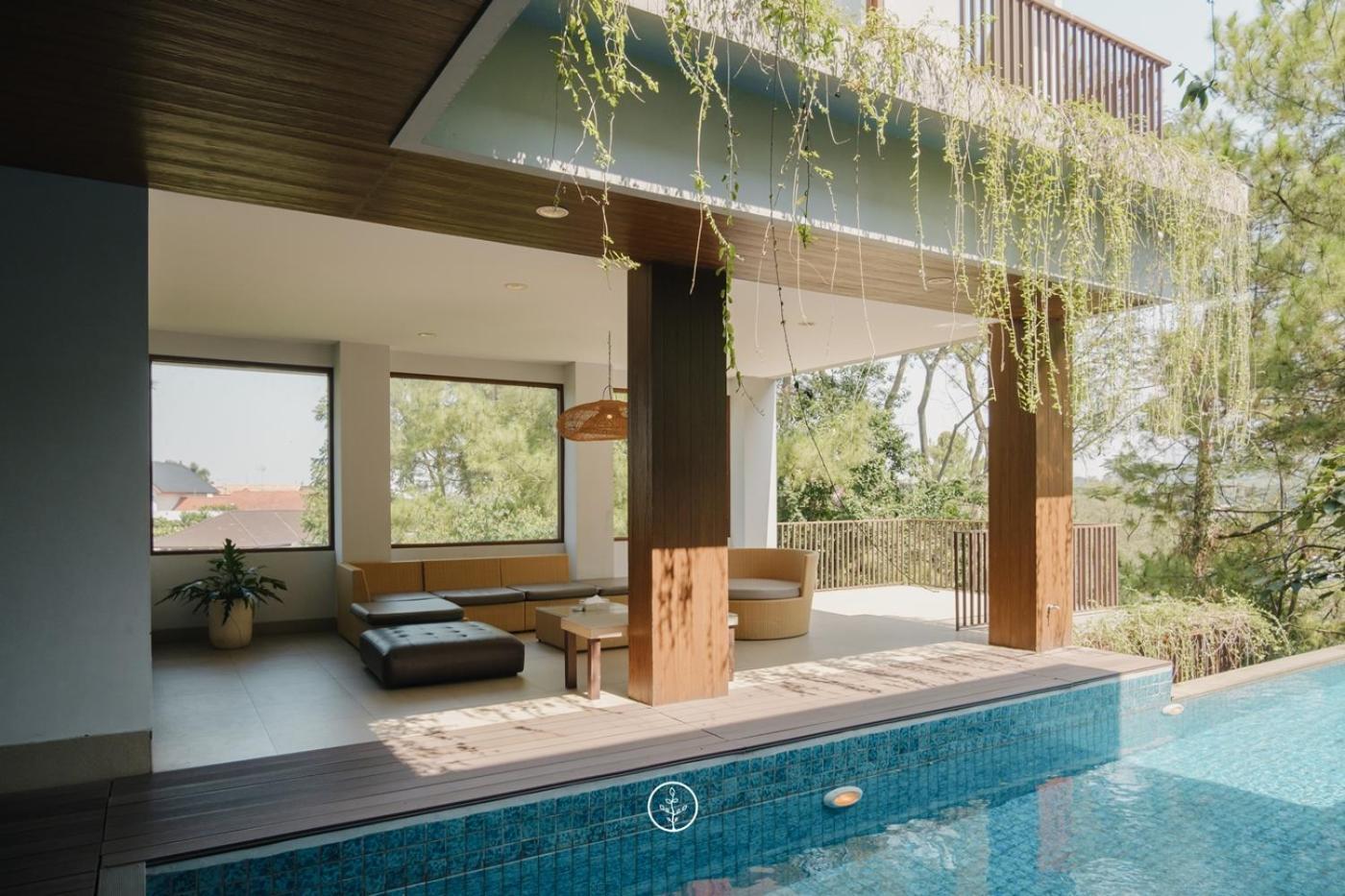 Anindya Hill View Villa 7 Bedrooms With A Private Swimming Pool Bandung Exterior photo